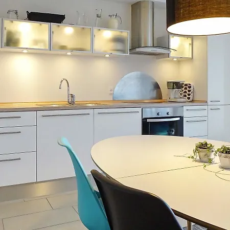 Iii Appartement *